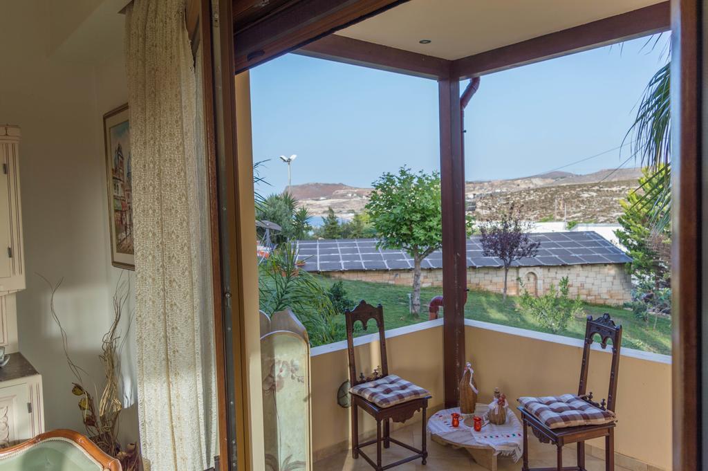 Luxury Villa Καρτερός Εξωτερικό φωτογραφία