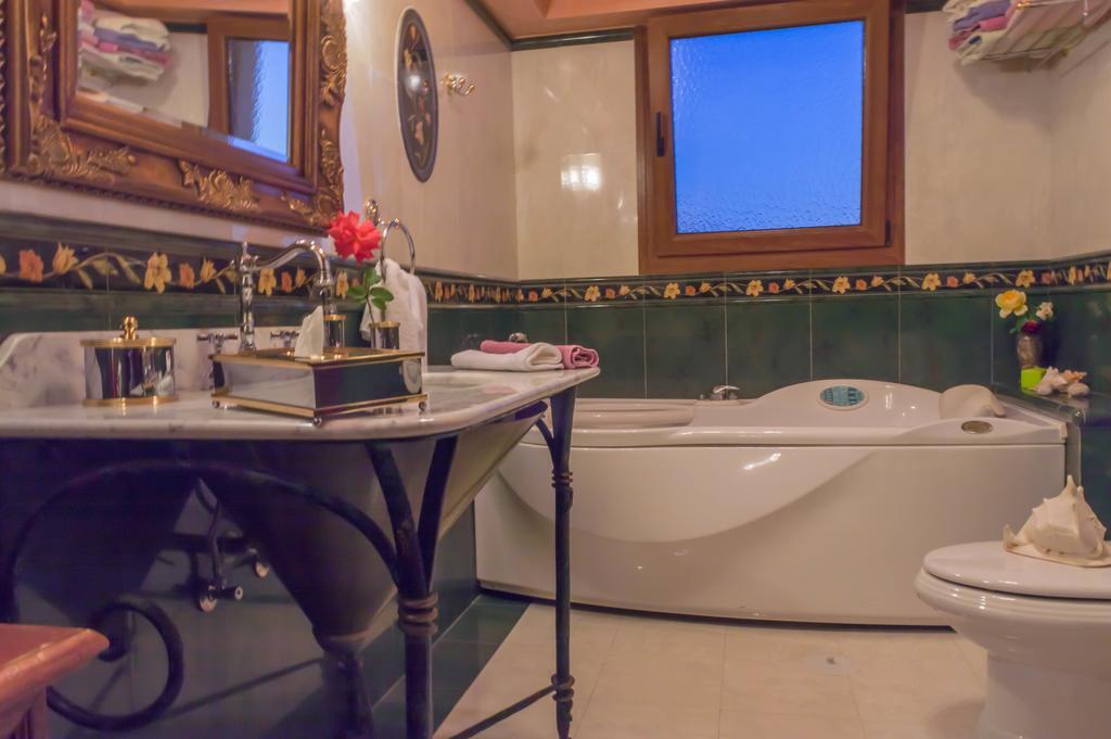 Luxury Villa Καρτερός Εξωτερικό φωτογραφία