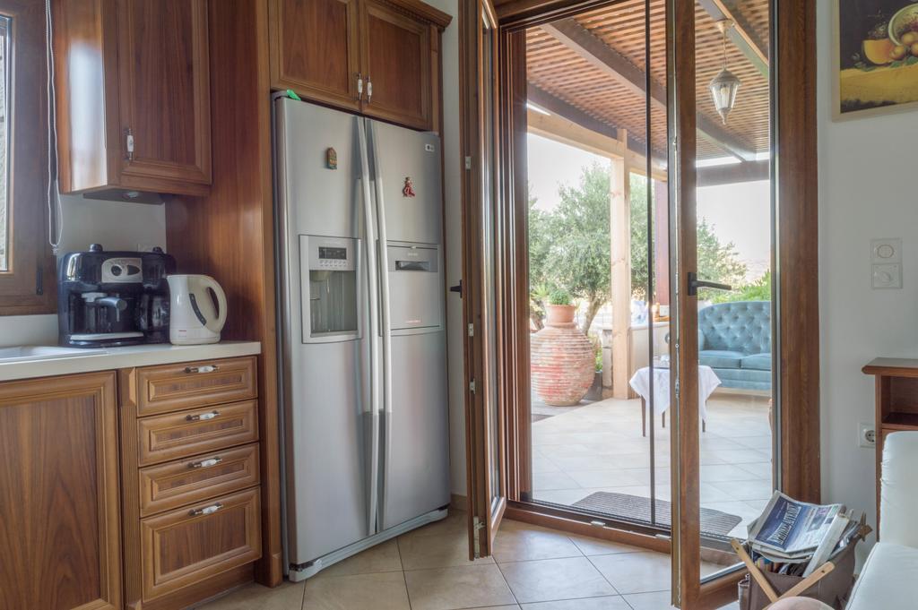 Luxury Villa Καρτερός Εξωτερικό φωτογραφία