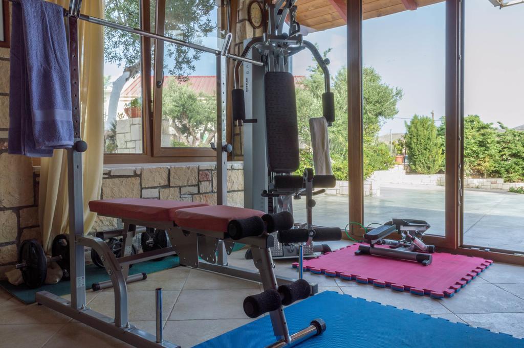 Luxury Villa Καρτερός Εξωτερικό φωτογραφία
