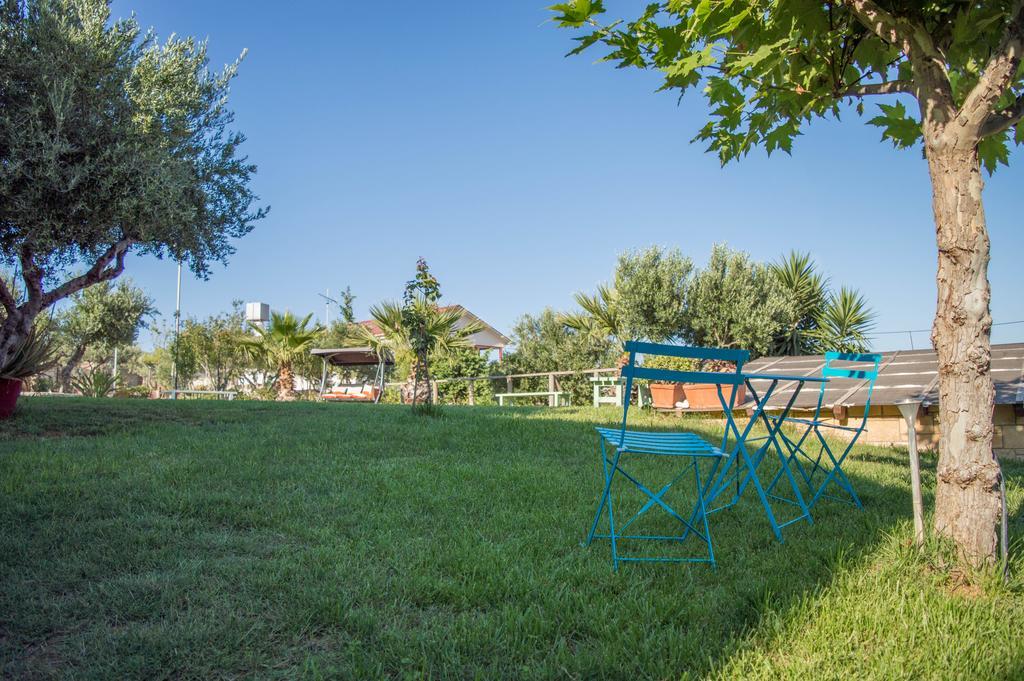 Luxury Villa Καρτερός Εξωτερικό φωτογραφία