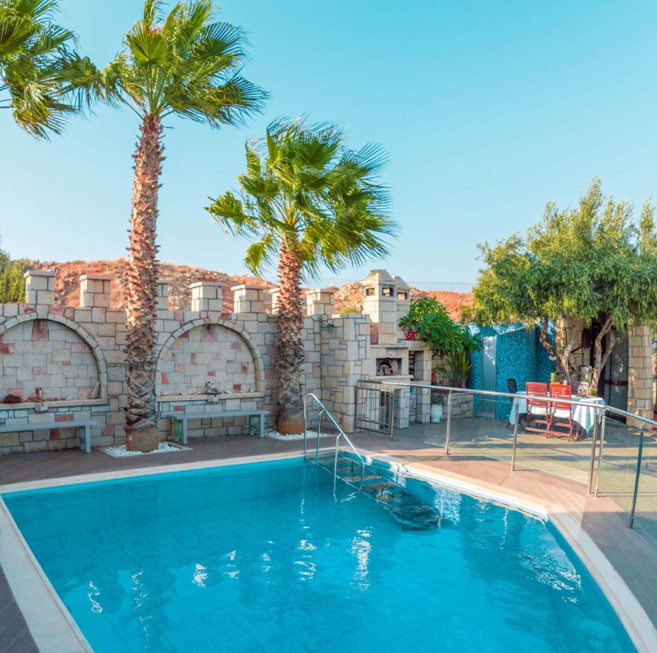 Luxury Villa Καρτερός Εξωτερικό φωτογραφία